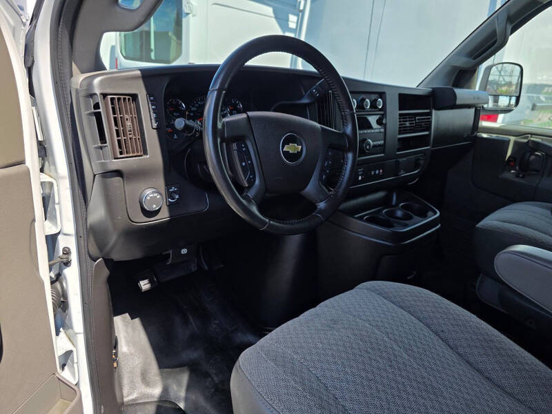 2020 Chevrolet Express 2500