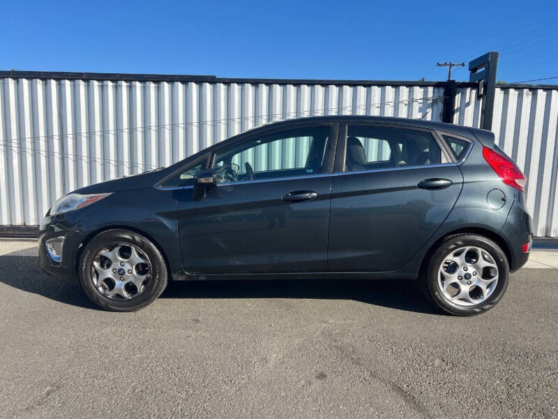 2011 Ford Fiesta SES