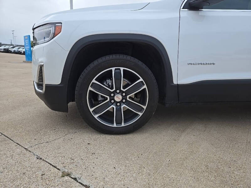 2022 GMC Acadia SLT