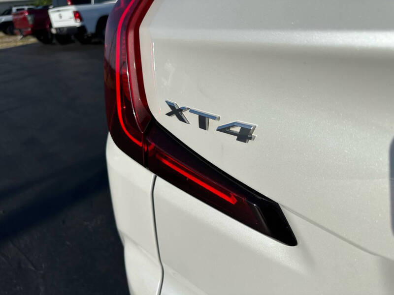 2020 Cadillac XT4 Luxury