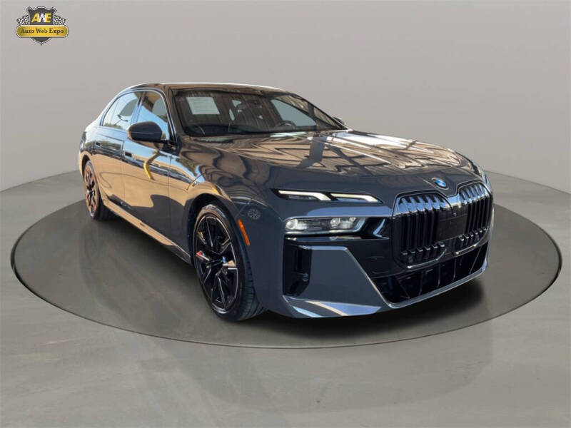 2023 BMW 7 Series 740i