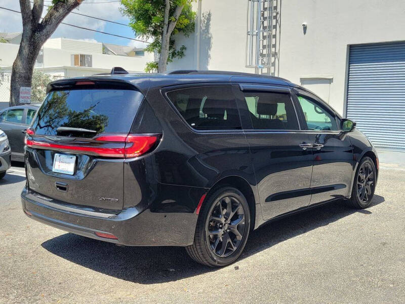 2022 Chrysler Pacifica Limited