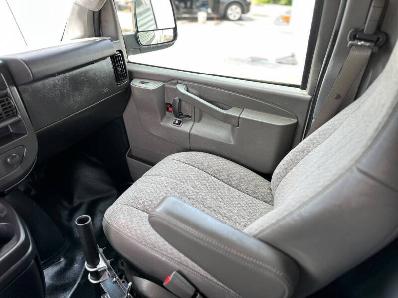 2019 Chevrolet Express 2500