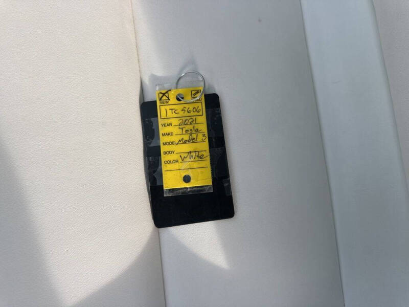2021 Tesla Model 3 Standard Range Plus