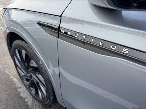 2024 Lincoln Nautilus Reserve