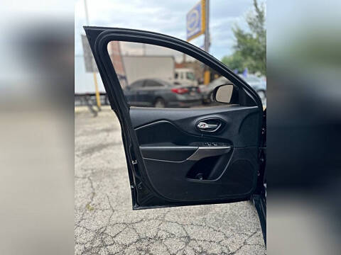 2019 Jeep Cherokee Latitude