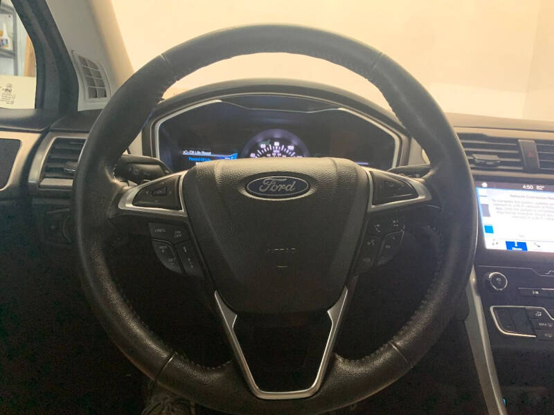 2019 Ford Fusion SE