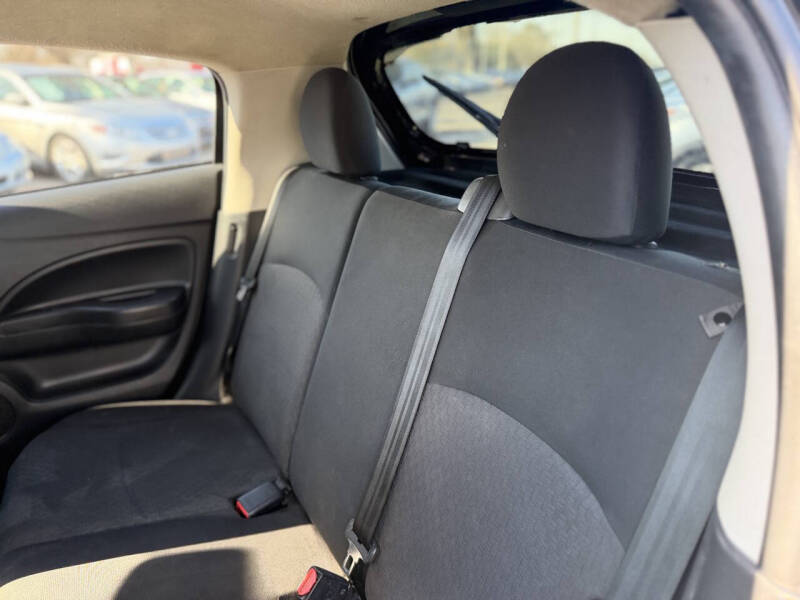 2018 Mitsubishi Mirage ES