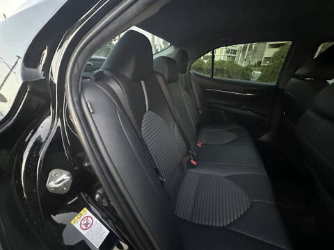 2018 Toyota Camry SE