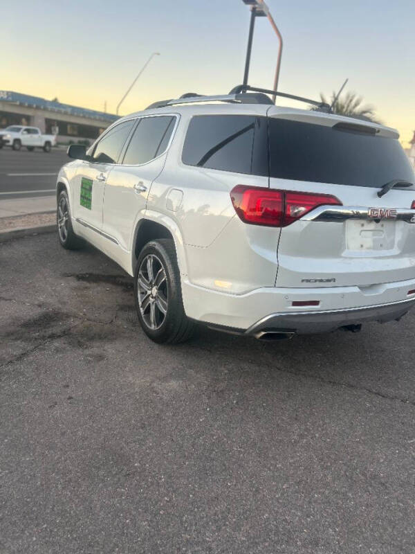 2017 GMC Acadia Denali