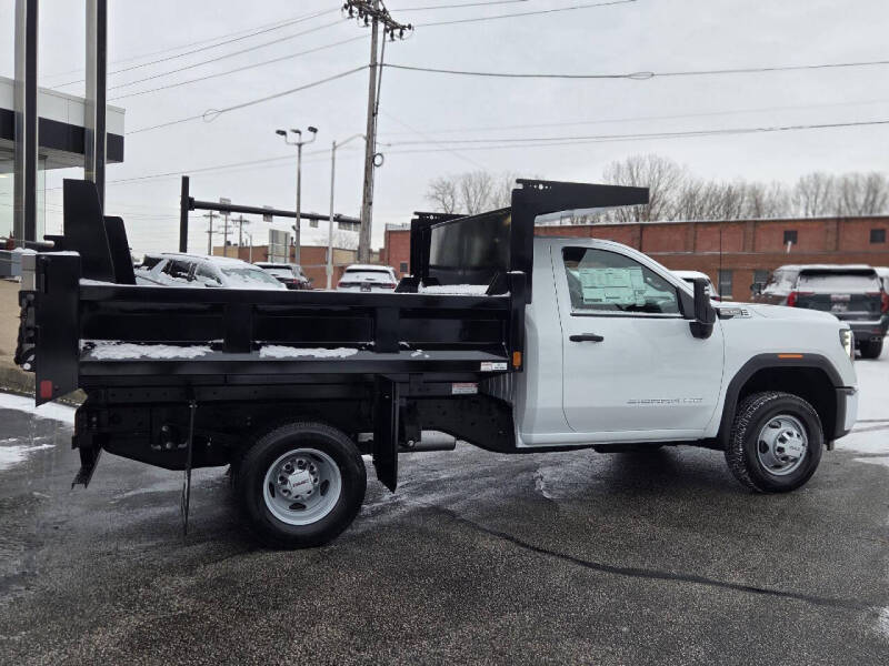 2026 GMC Sierra 3500HD CC