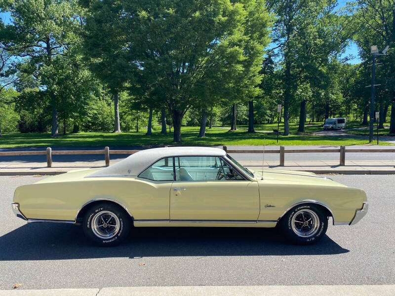 1967 Oldsmobile Cutlass Supreme