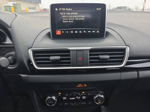 2016 Mazda MAZDA3 i Touring