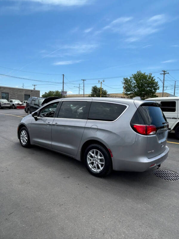 2017 Chrysler Pacifica Touring