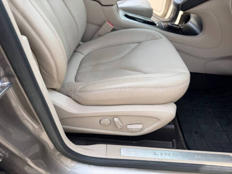 2017 Lincoln MKC Select