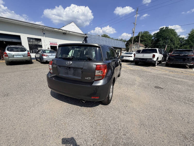 2009 Scion xD