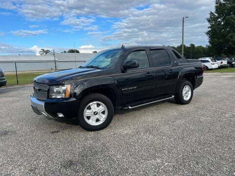 2010 Chevrolet Avalanche for sale at CarWorx LLC in Dunn NC