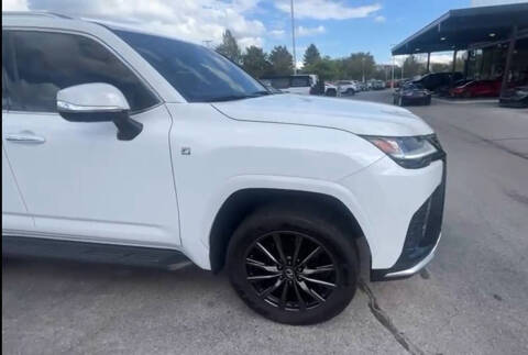 2025 Lexus LX 600 F SPORT Handling