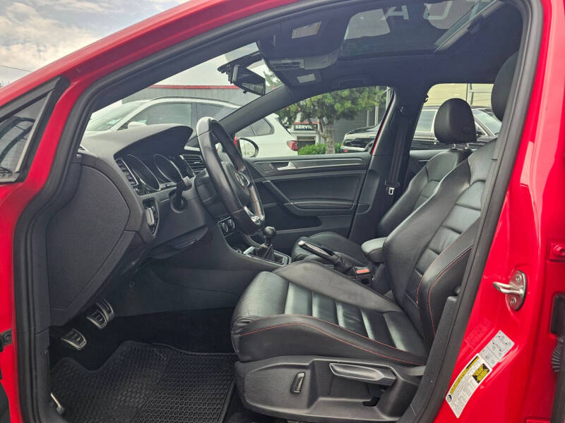 2018 Volkswagen Golf GTI S