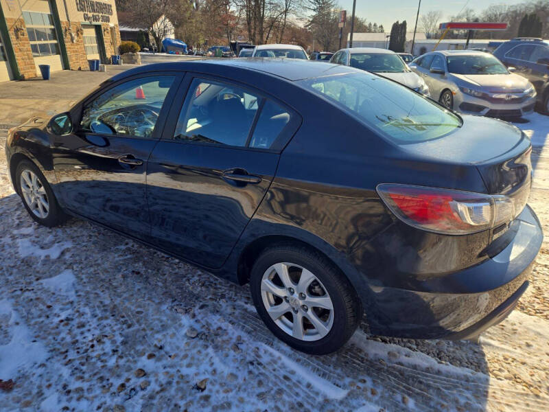 2011 Mazda MAZDA3 i Touring