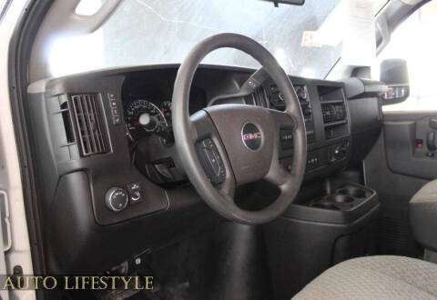 2023 GMC Savana 2500