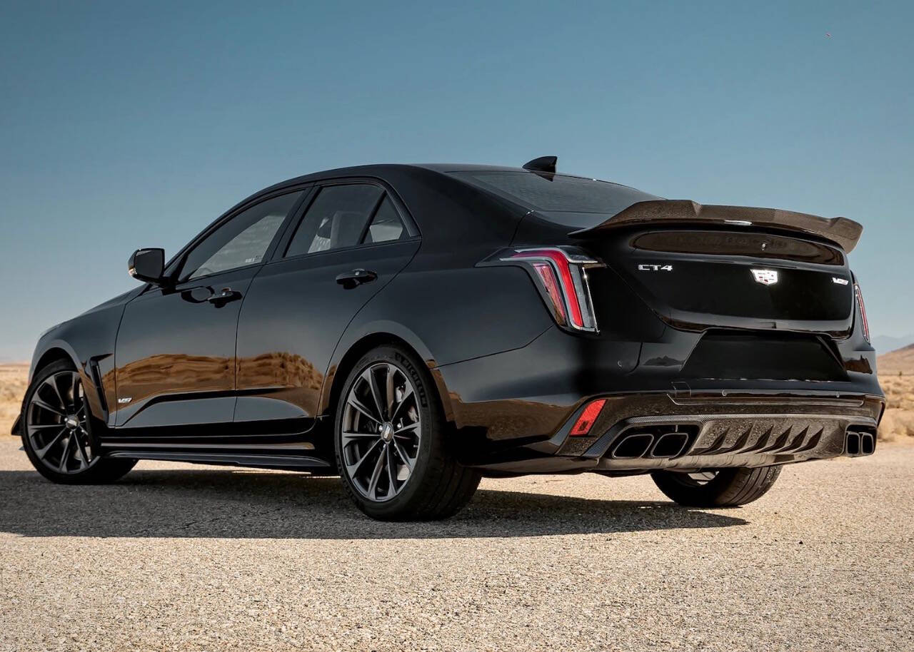 2022 Cadillac CT4-V 9