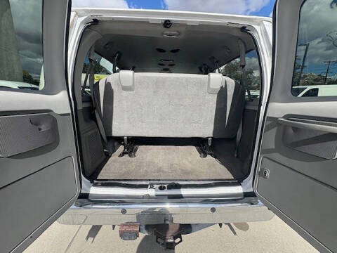 2013 Ford E-Series E-350 SD XL