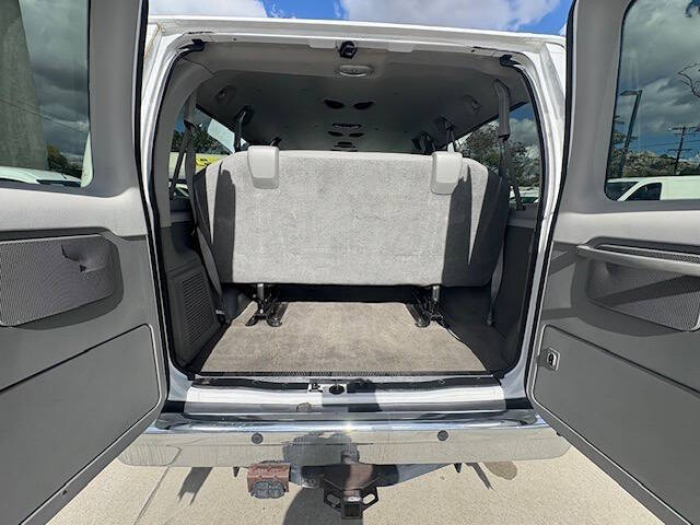 2013 Ford E-Series E-350 SD XL