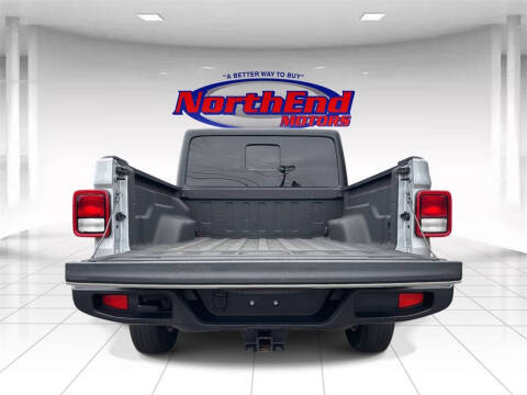 2023 Jeep Gladiator Sport