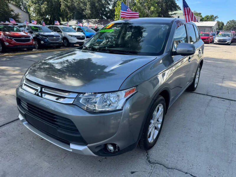 2015 Mitsubishi Outlander SE