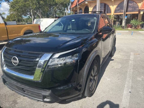 2022 Nissan Pathfinder SV