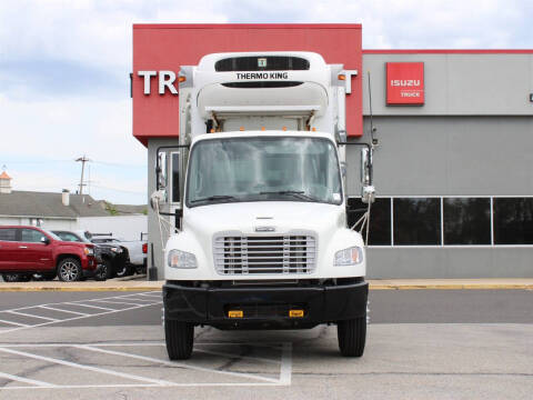 2018 Freightliner M2 106
