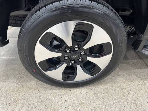 2023 Ford F-150 Lightning Platinum