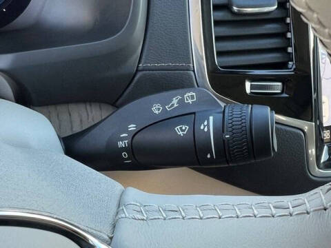 2023 Volvo XC90 Recharge T8 Ultimate Bright Theme 6P