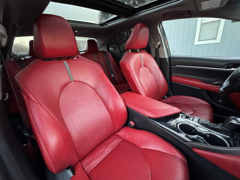 2020 Toyota Camry XSE