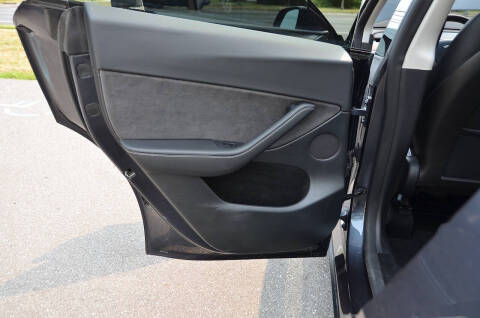 2025 Tesla Model Y Long Range