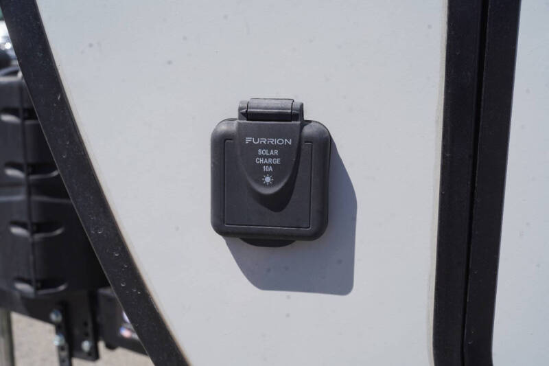 2021 Cruiser RV shadow  Cruiser