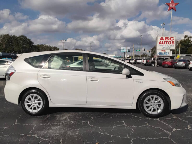 2014 Toyota Prius v