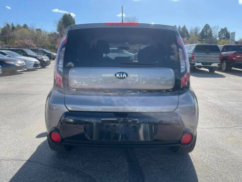 2016 Kia Soul +