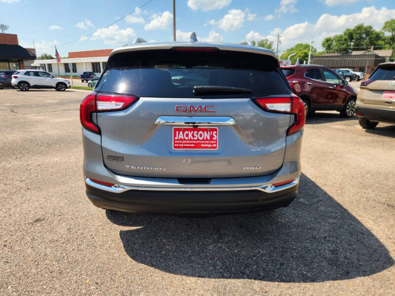 2024 GMC Terrain SLT