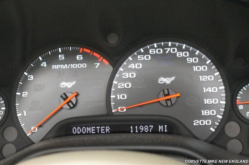 2003 Chevrolet Corvette 33