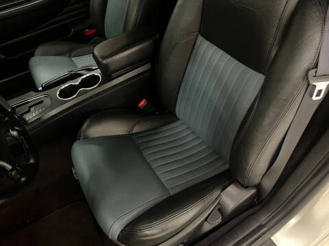 2005 Ford Thunderbird Deluxe