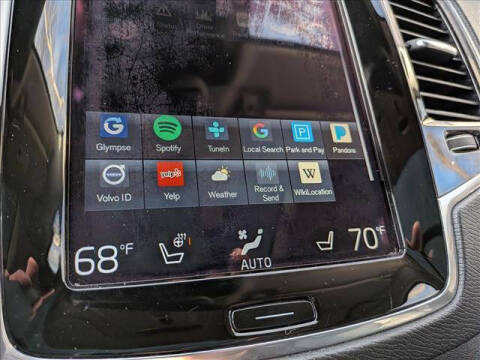 2016 Volvo XC90 T6 Momentum