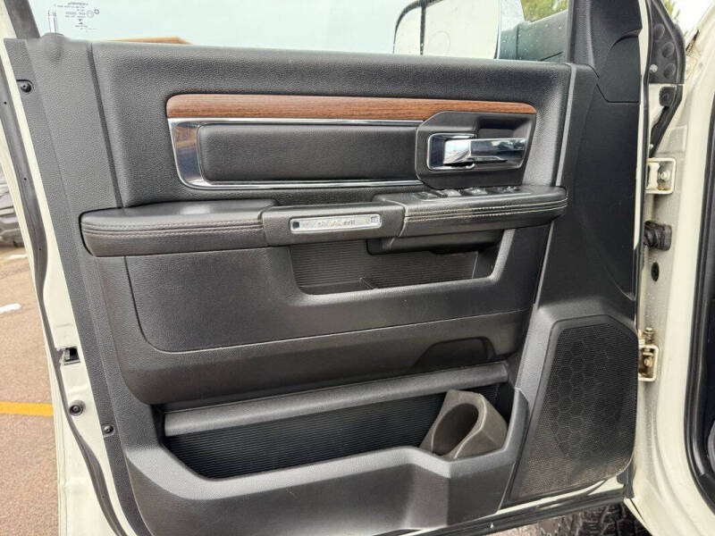 2016 RAM 3500 Laramie