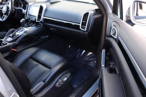 2018 Porsche Cayenne S