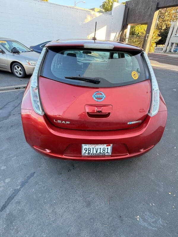 2015 Nissan LEAF S