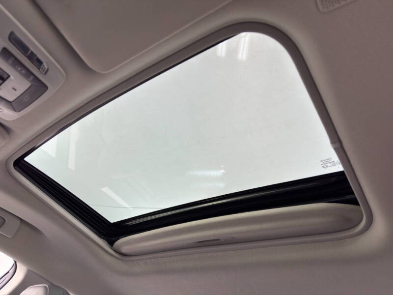 2022 Toyota Sienna Limited 7-Passenger