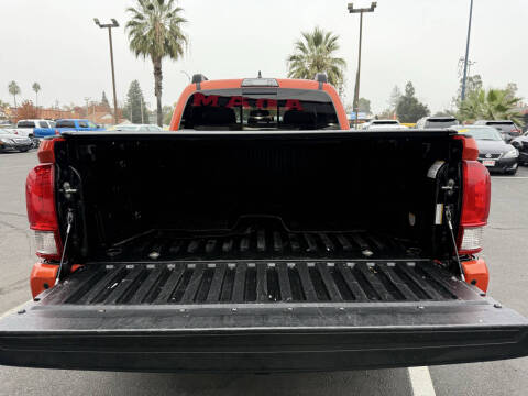 2017 Toyota Tacoma TRD Sport