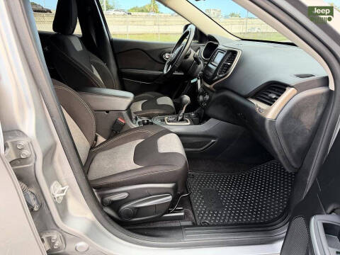 2016 Jeep Cherokee