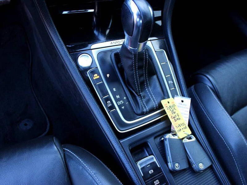 2015 Volkswagen Golf R